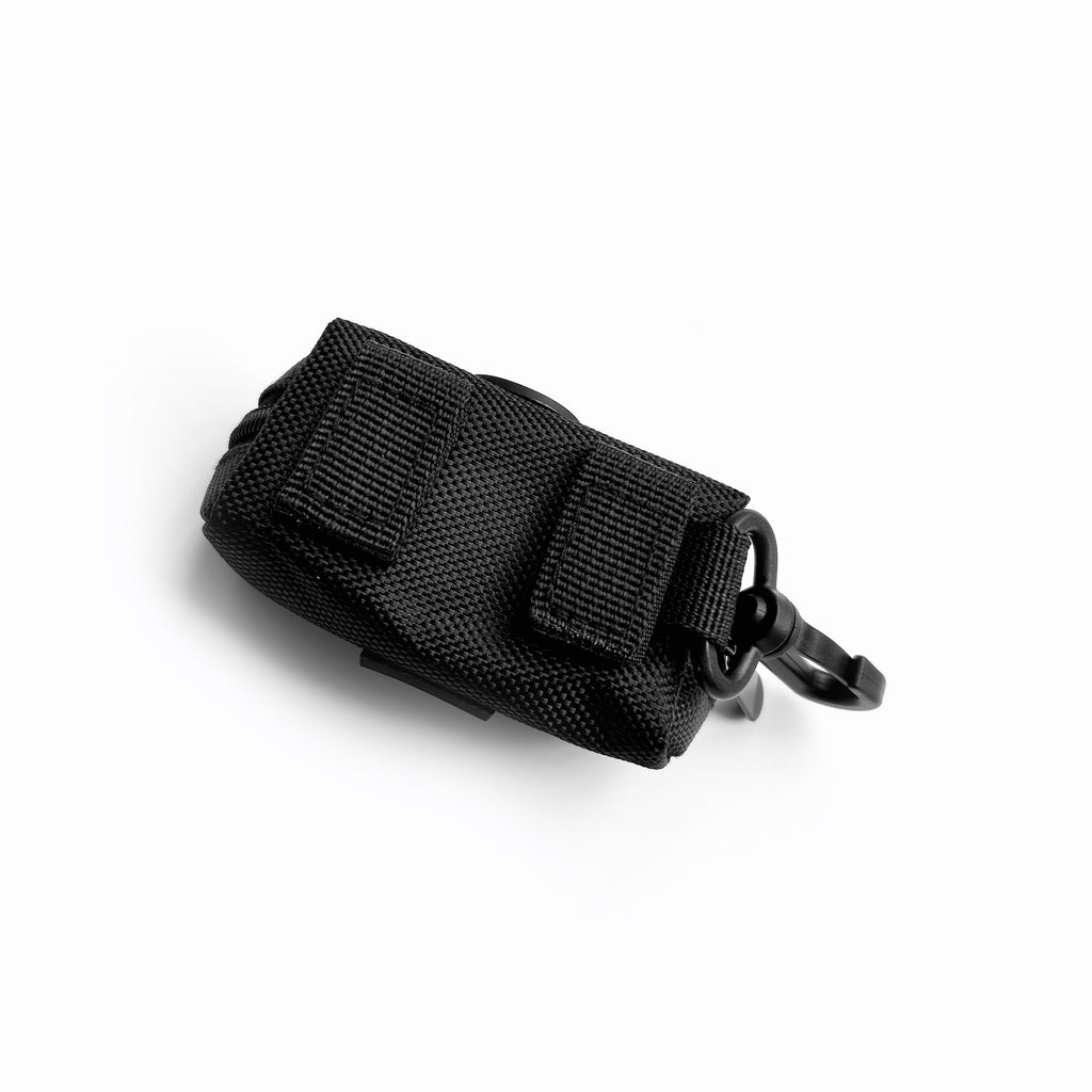 Black clip-on waste bag pouch – back view with leash attachment
